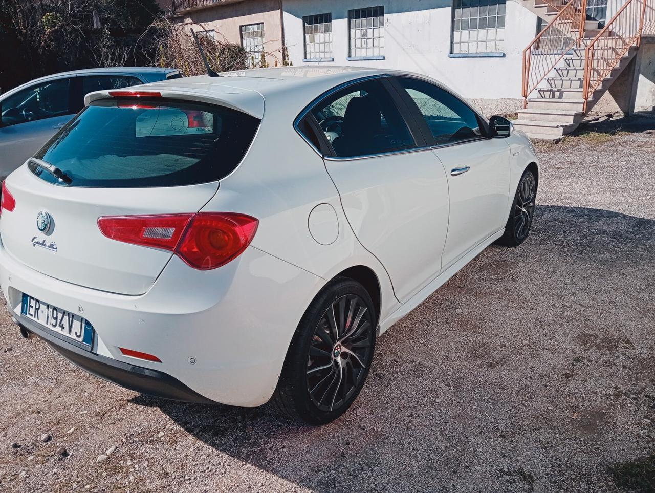 Alfa Romeo Giulietta 1.6 JTDm-2 105 CV Exclusive