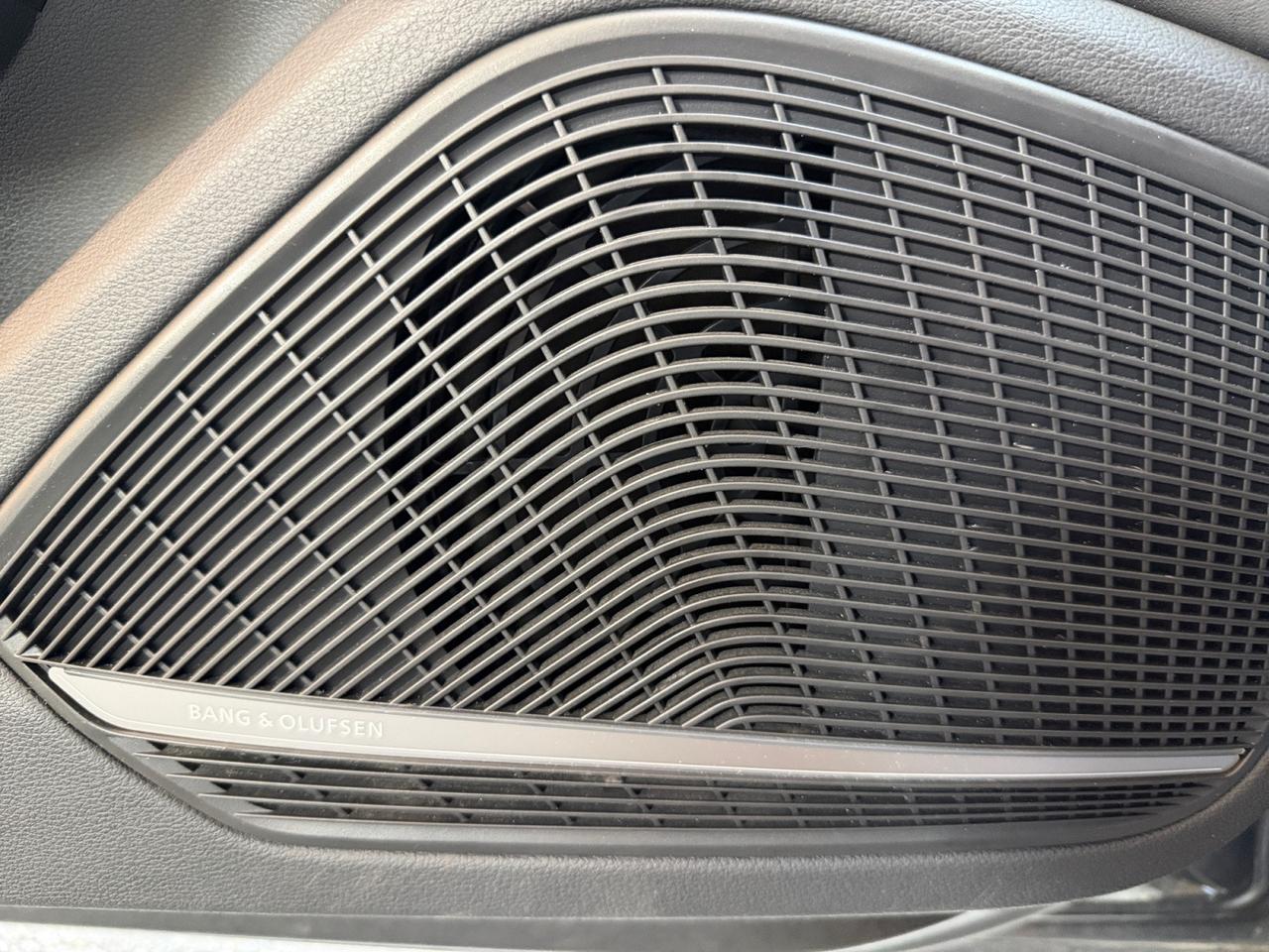 Audi A4 Avant 40 2.0 tdi mhev S line edition quattro 204cv s-tronic FARI MATRIX