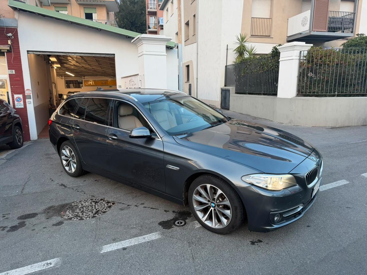 Bmw 520 520d xDrive Touring Luxury