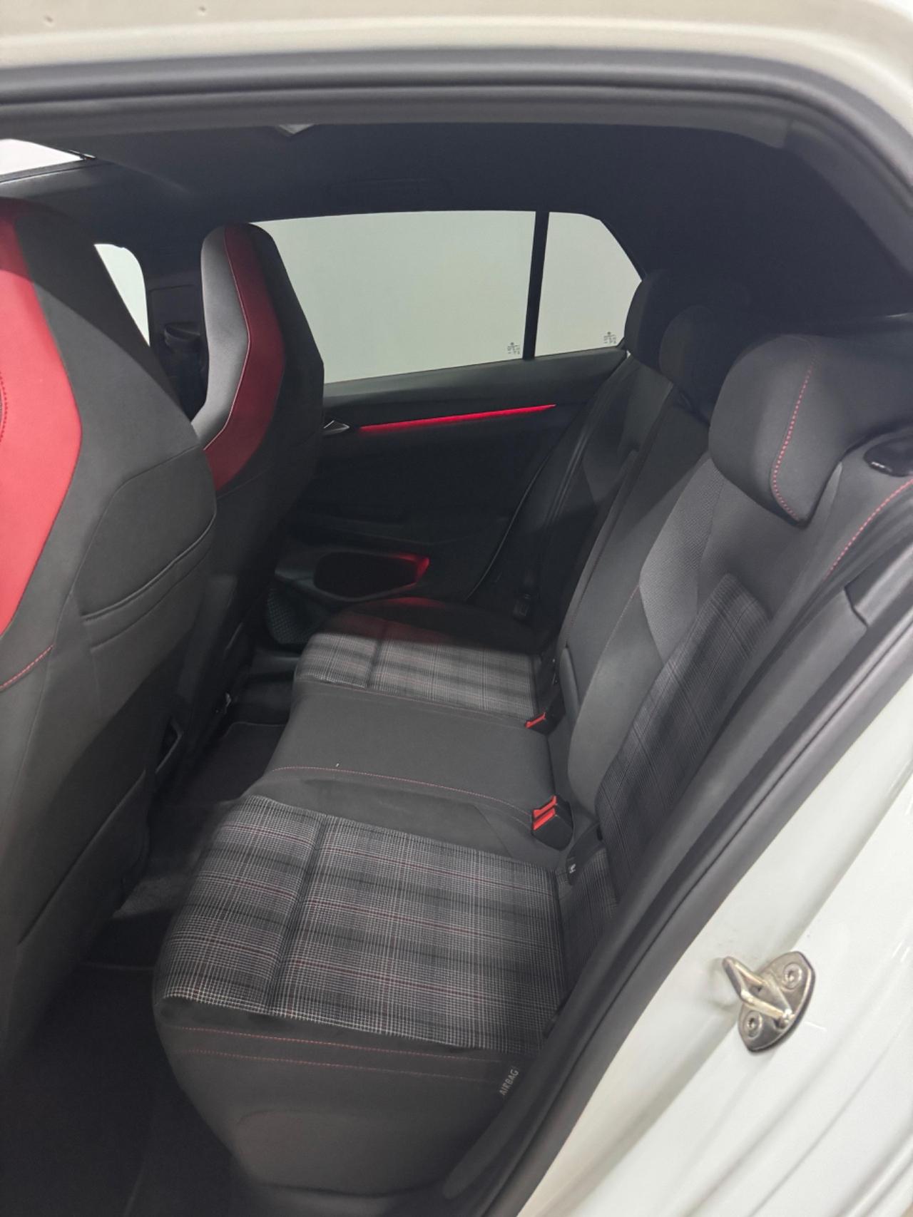 Volkswagen Golf GTI 2.0 TSI