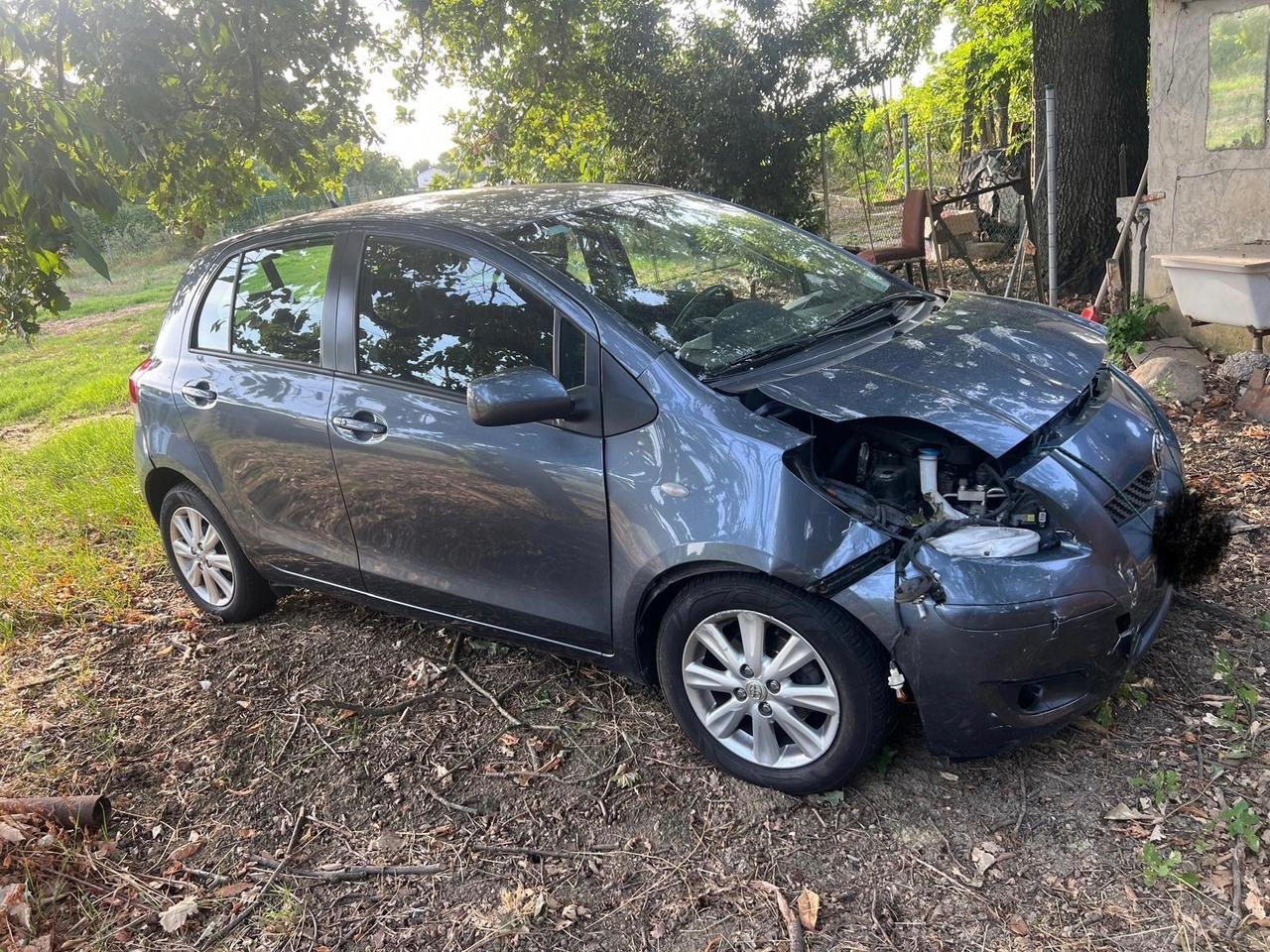 Toyota Yaris 1.3 5 porte Sol