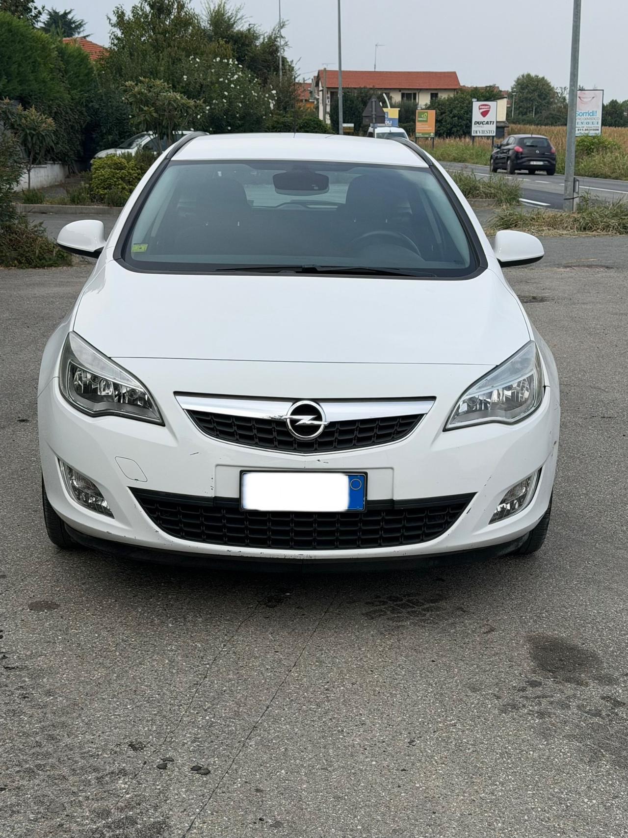 Opel Astra 1.4 100CV Sports Tourer Cosmo