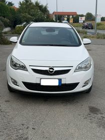Opel Astra 1.4 100CV Sports Tourer Cosmo