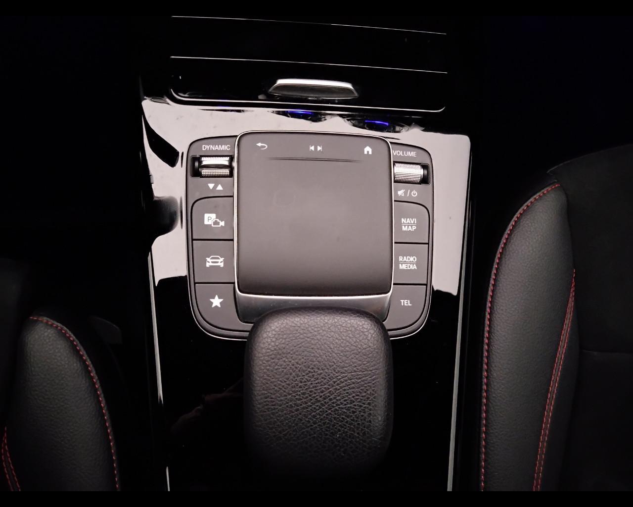 Mercedes-Benz Classe A - W177 2018 - A 180 d Premium auto