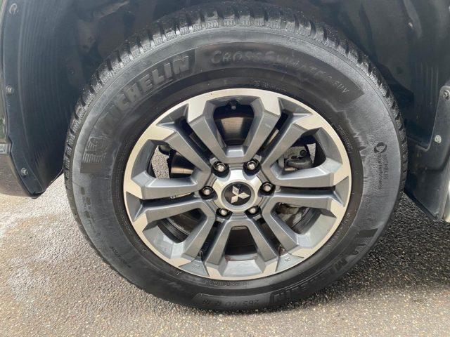 MITSUBISHI L200 2.3 D Club Cab 4x4 Super Select Intense