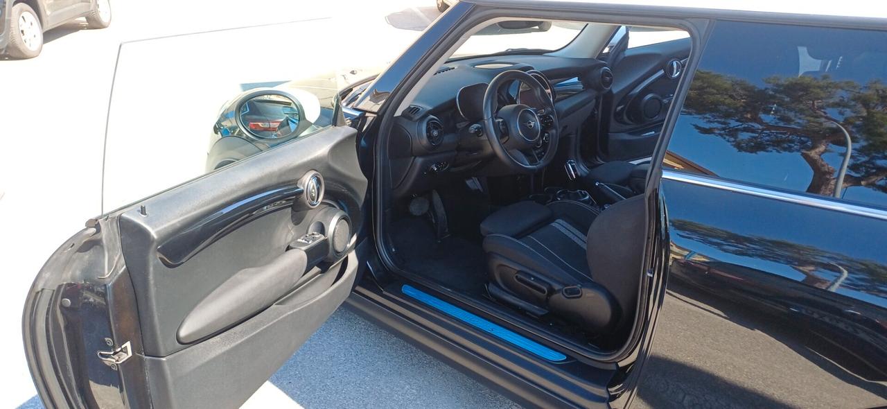 Mini 2.0 Cooper S Resolute