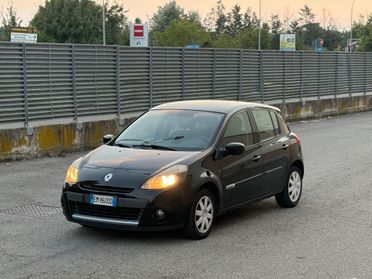Renault Clio 1.2GPL SCD 2034 km 195000 euro5