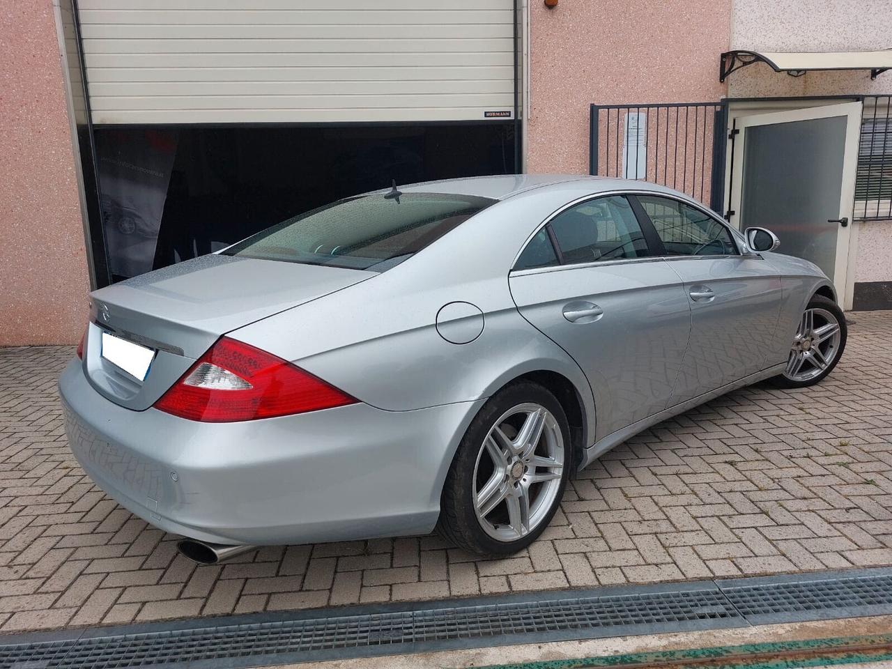 Mercedes-Benz CLS 350 V6 272CV SPORT AMG NAVY TEL.!!!!