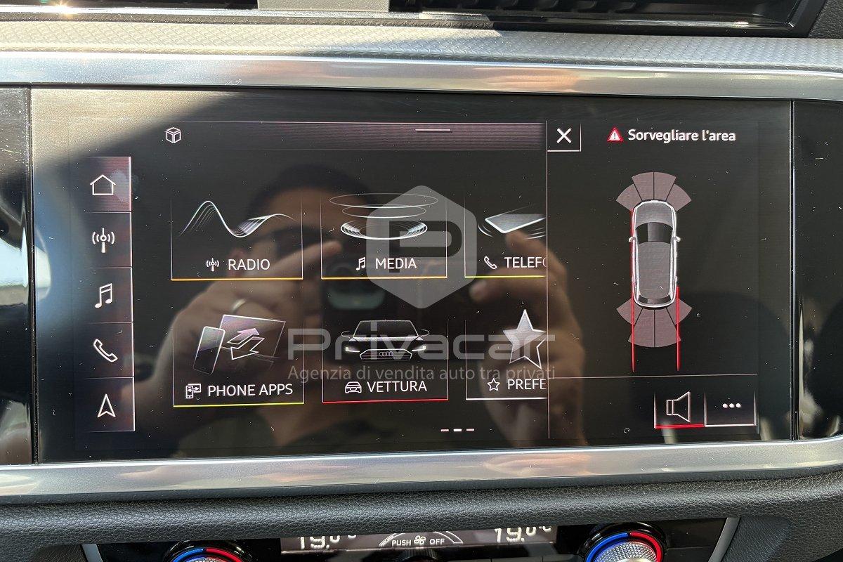 AUDI Q3 35 TDI Business