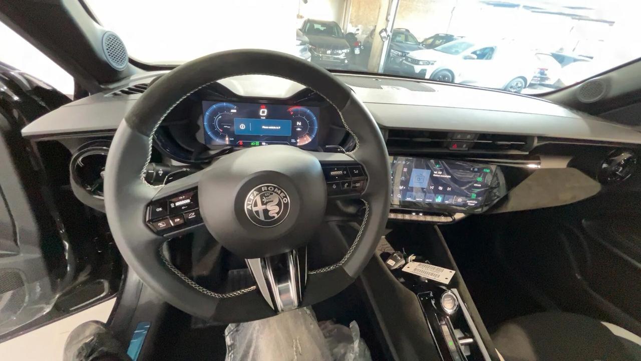 Alfa Romeo Junior 1.2 145 CV Hybrid eDCT6 Speciale