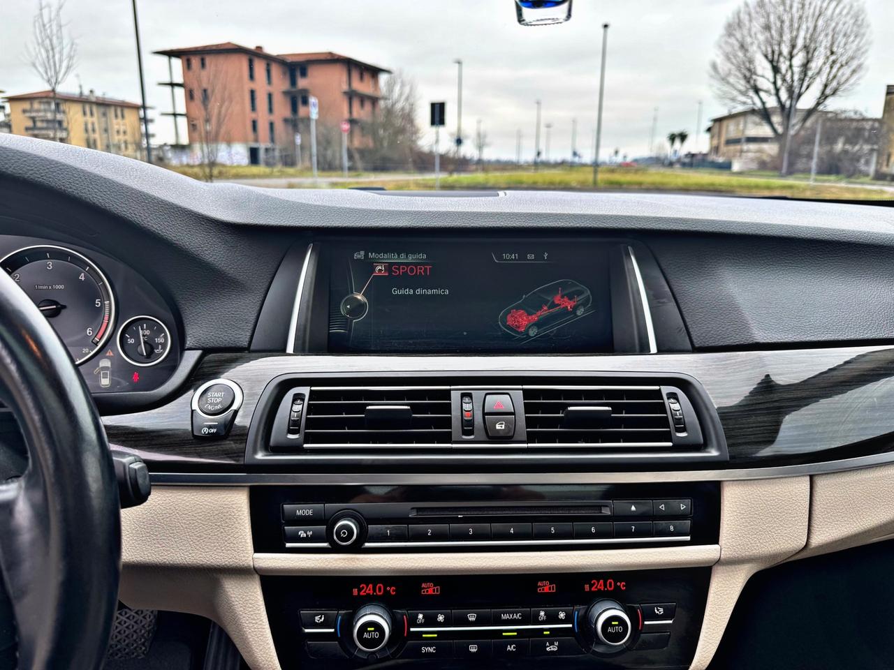 Bmw 530 530d xDrive 258CV Touring Luxury euro 6