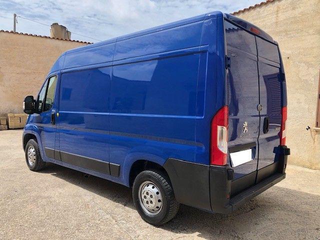 PEUGEOT Boxer 330 2.2 BlueHDi 140 S&S PC-TN Furgone