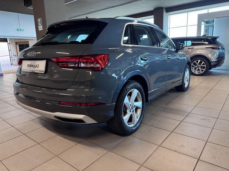 Audi Q3 35 TDI Business Plus