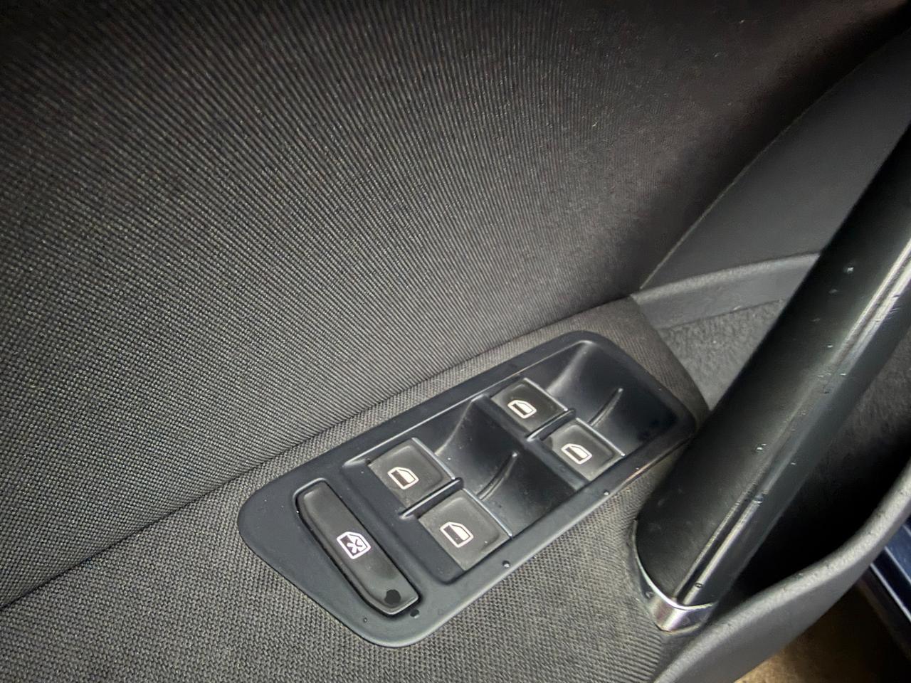 VW GOLF 7 2017 1.6TDI GANCIO TRAINO 1500KG
