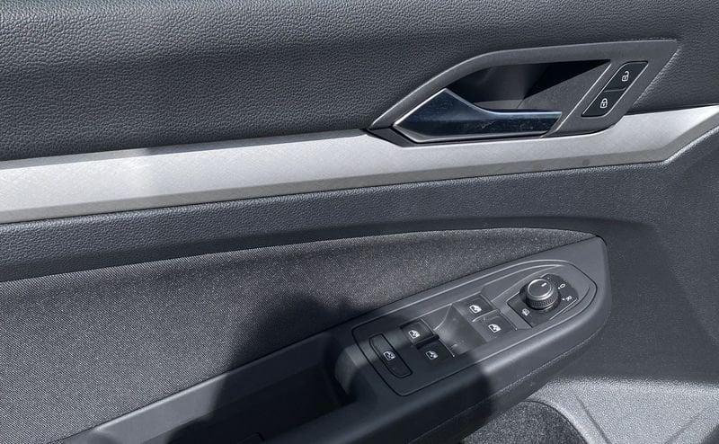 Volkswagen Golf 8 Life 2.0 TDI 116CV