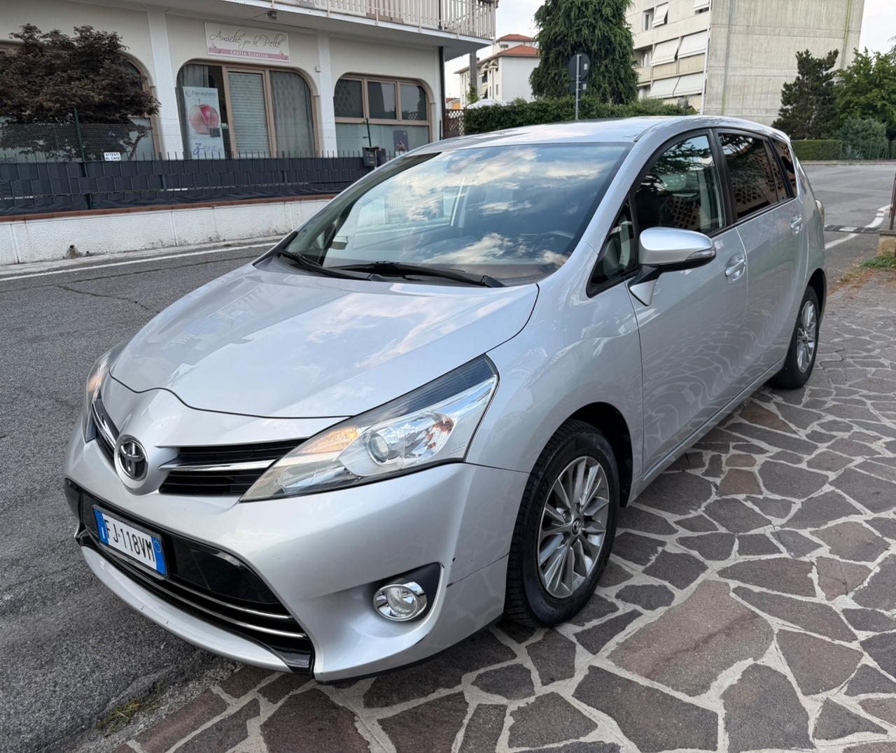Toyota Verso 1.6 D-4D Active