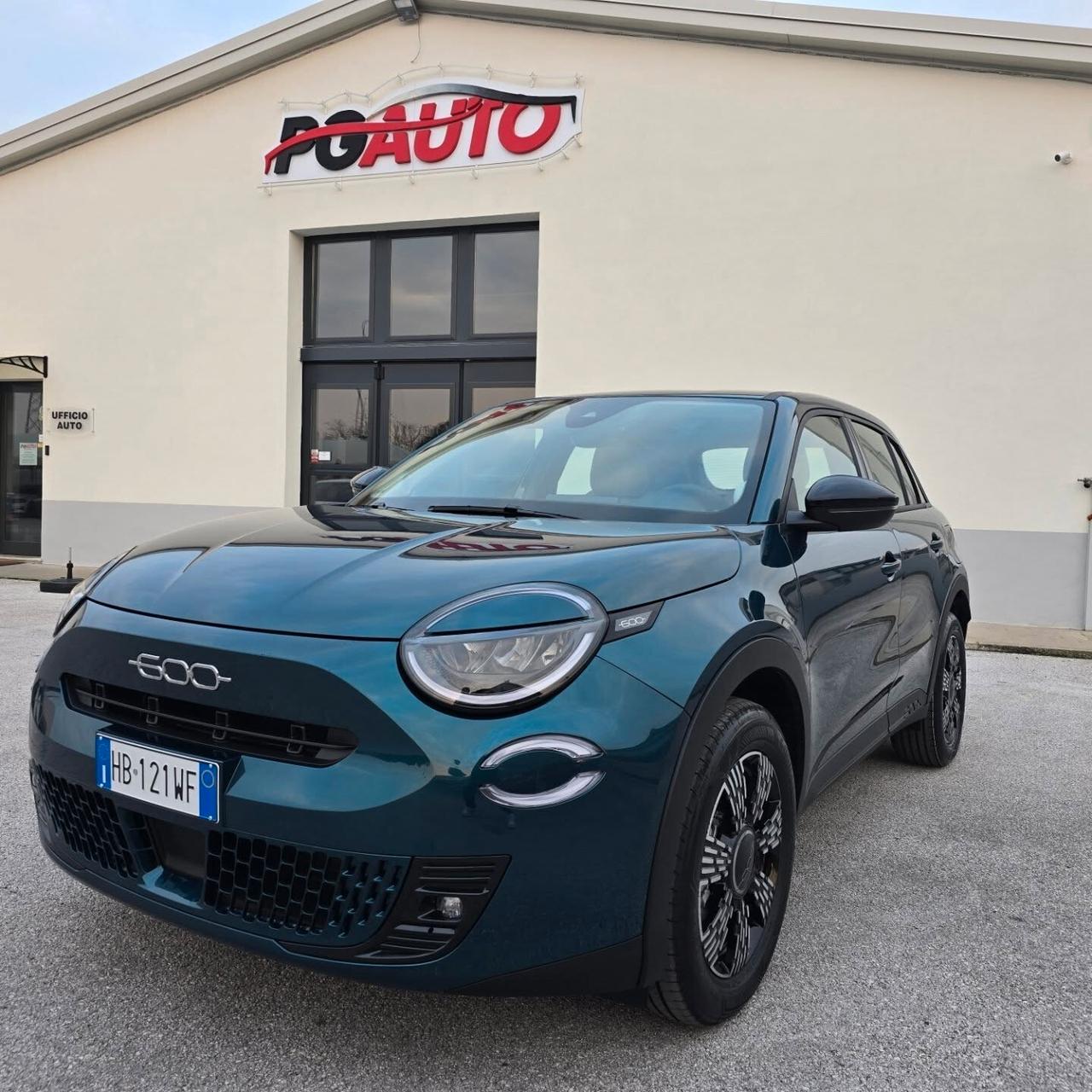 Fiat 600 Hybrid 110 CV DCT MHEV Icon