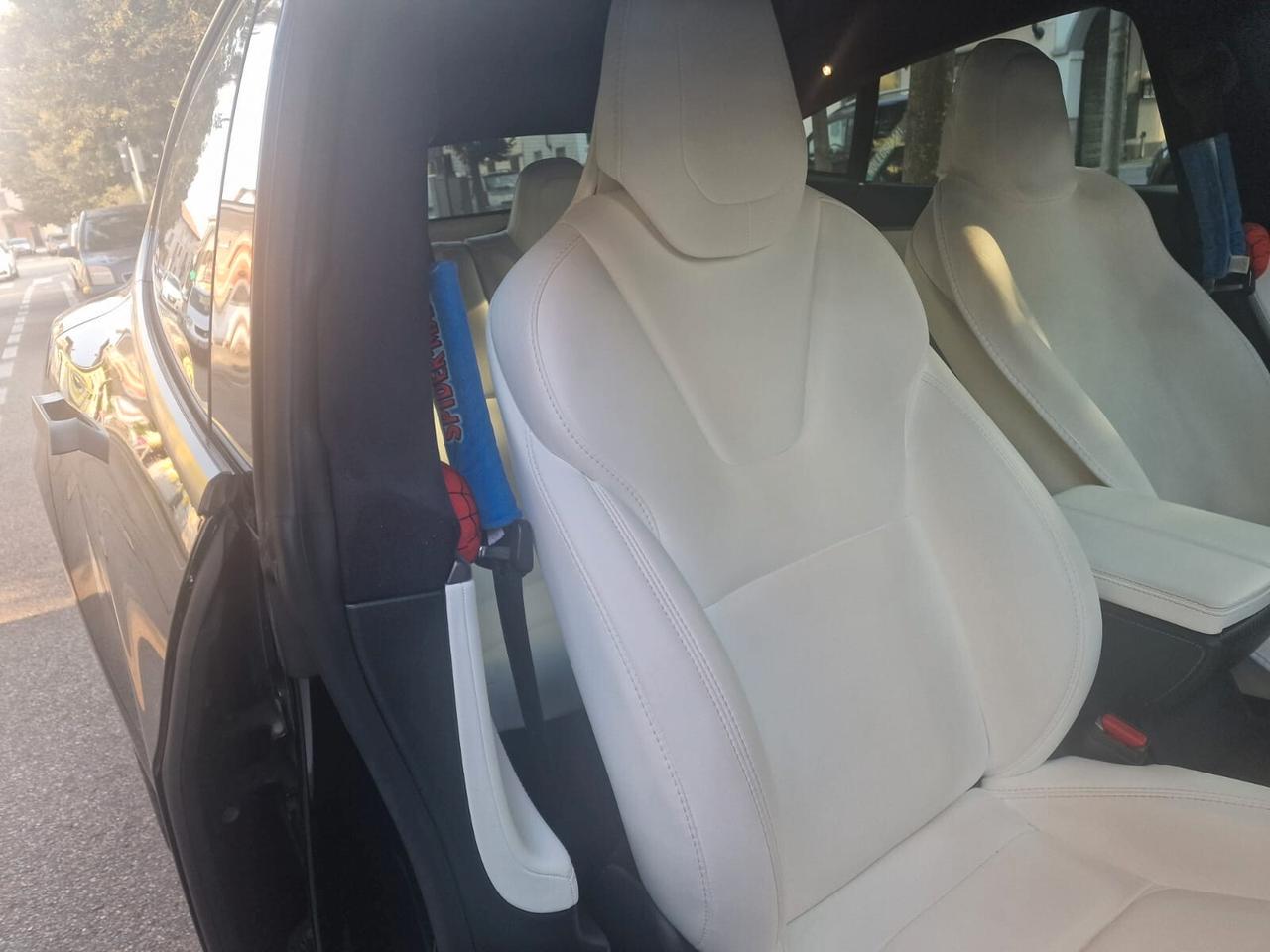 Tesla Model S Model S 75kWh Dual Motor AWD