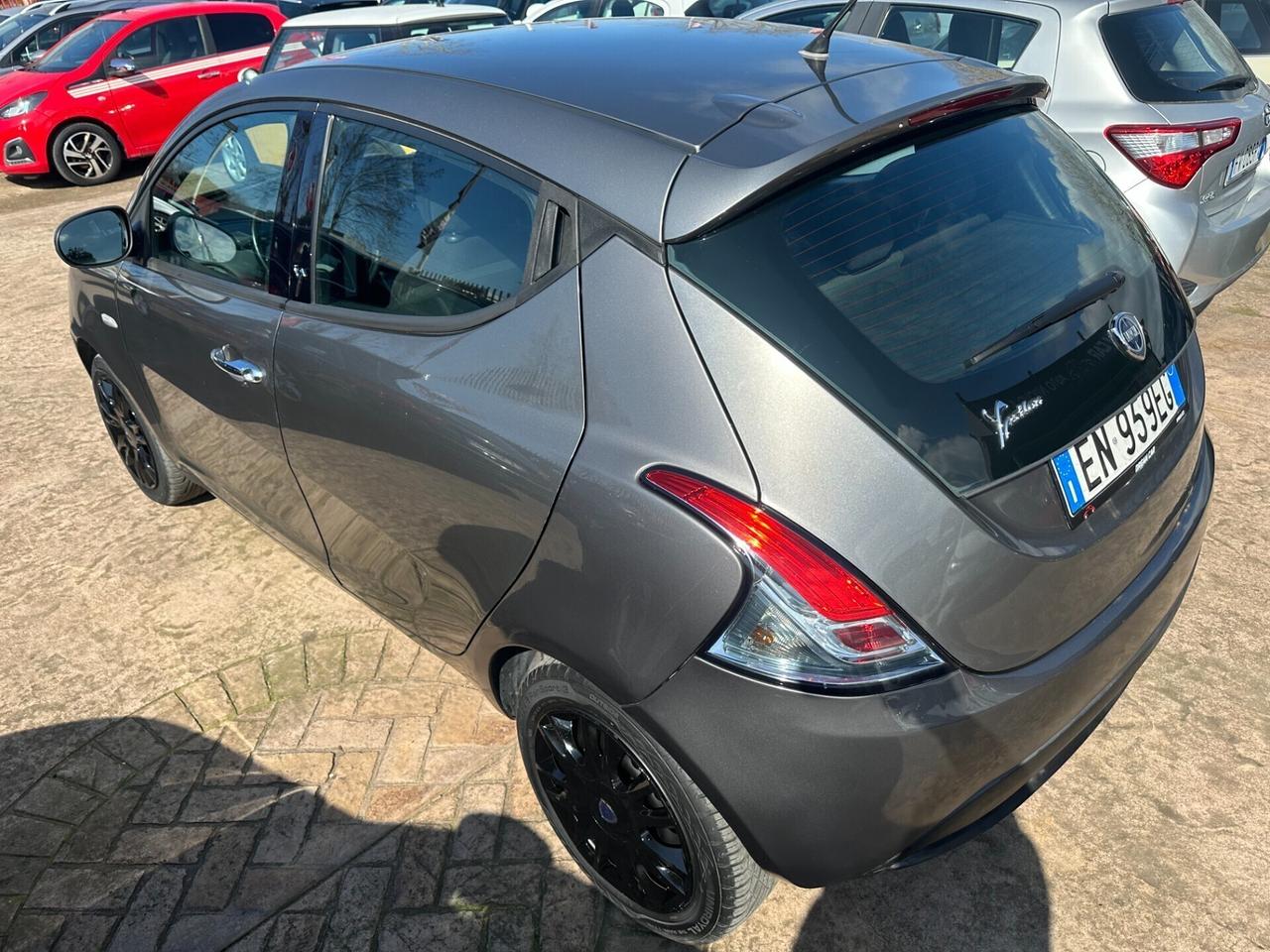 LANCIA YPSILON GOLD TAGLIANDI FINANZIAMENTO