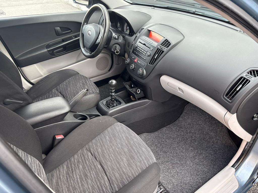 Kia Ceed 5 Porte Ceed 5p 1.4 BENZ GPL 109 CV