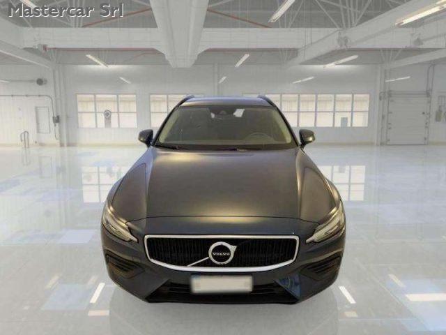 VOLVO V60 2.0 B4 197cv Auto MOMENTUM PRO - GK864FV