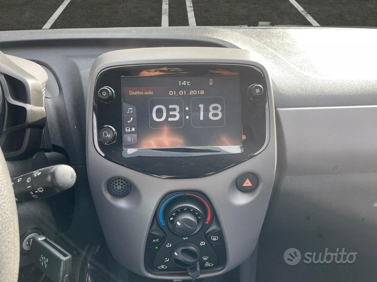 Peugeot 108 1.0 72 CV - TOUCHSCREEN (58-24) GPL