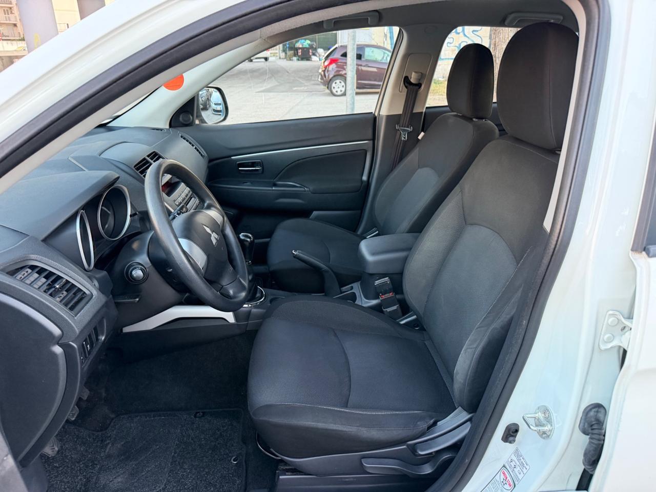 Mitsubishi ASX 1.6 benzina 117 cv 2011