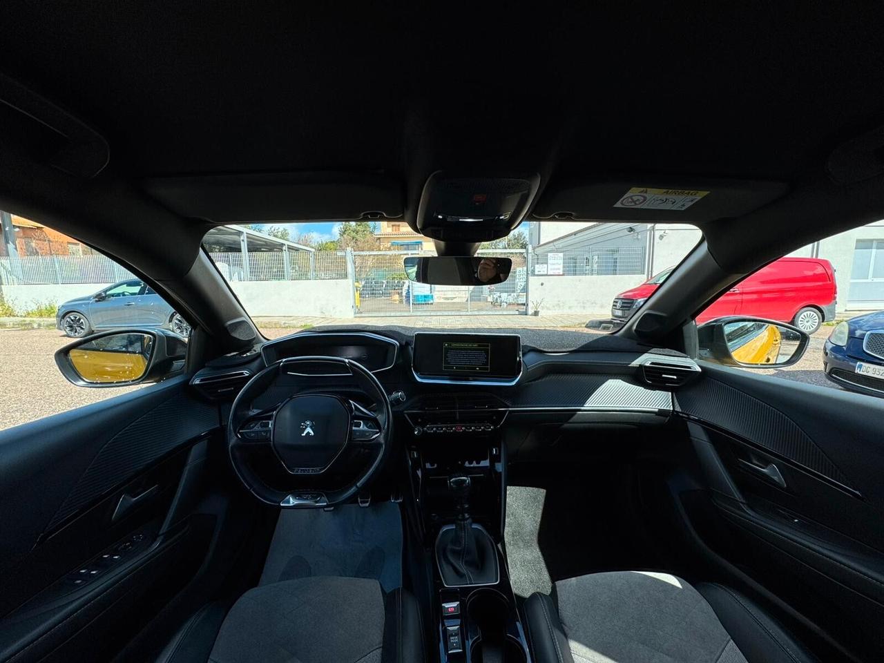 Peugeot 208 GT LINE - NEOPATENTATI