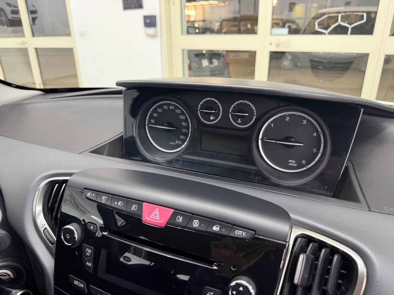 Lancia Ypsilon 1.3 MJT 95Cv