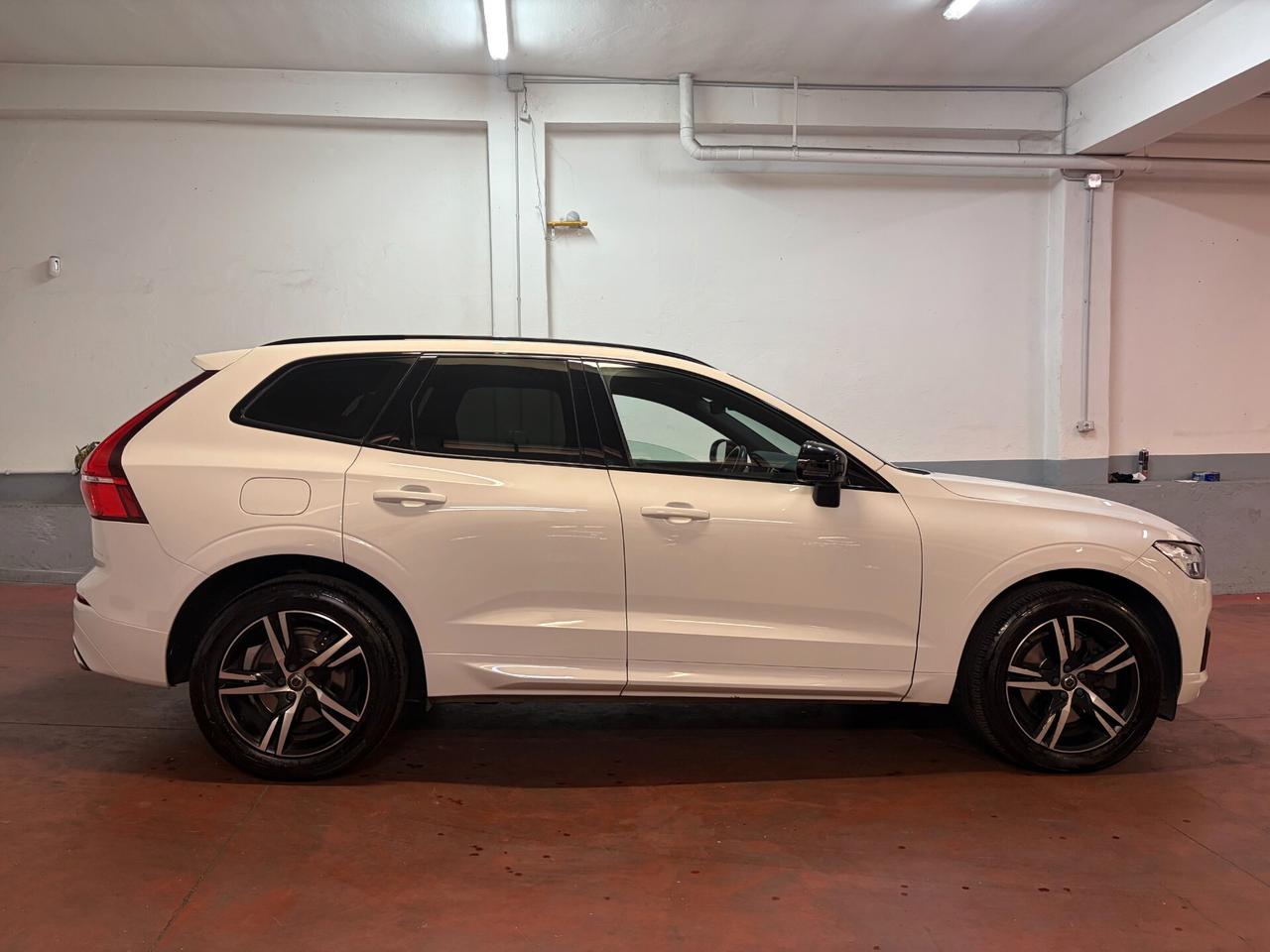 Volvo XC 60 B4 (d) AWD Geartronic R-design