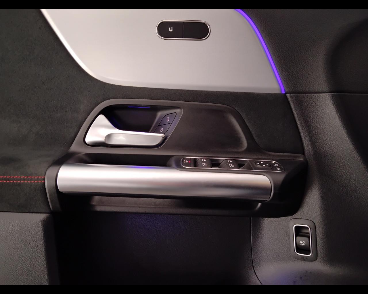 Mercedes-Benz GLA-H247 2023 - GLA 180 d AMG Line Advanced Plus auto