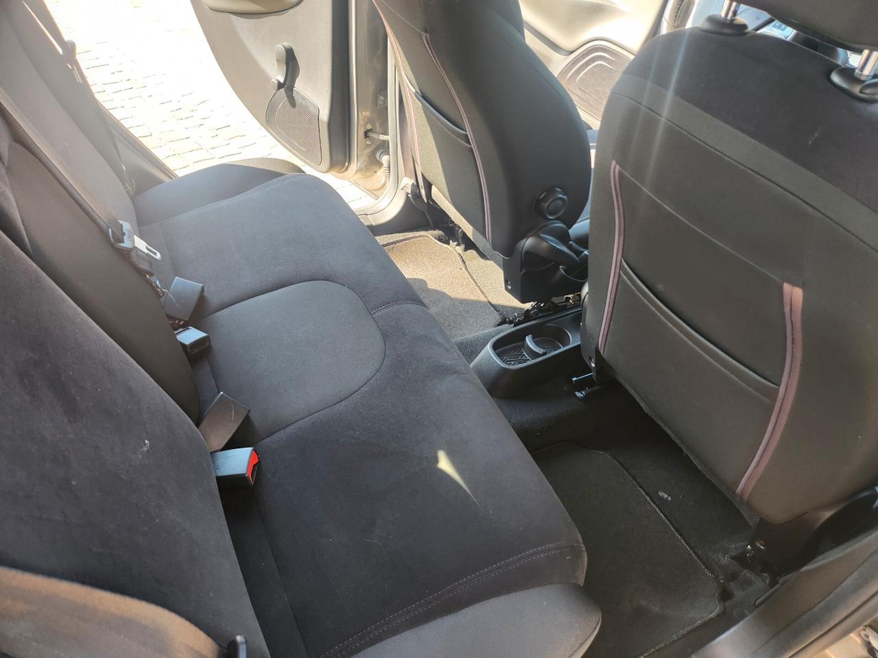 Lancia Ypsilon 1.3 MJT 16V 95 CV 5 porte S&S Silver