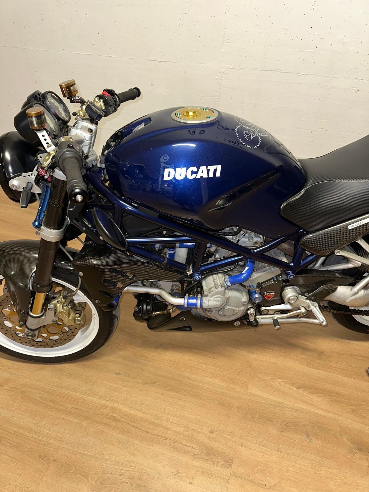 Ducati Monster S4R blue viper