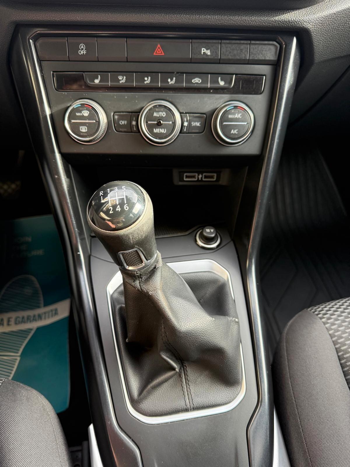 Volkswagen T-Roc 1.6 TDI SCR STYLE BlueMotion