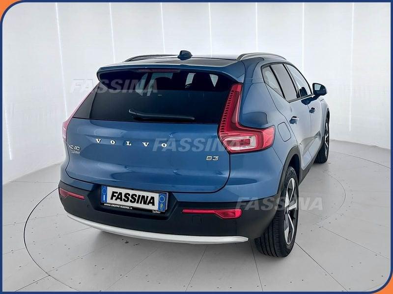 Volvo XC40 XC40 B3 automatico Core