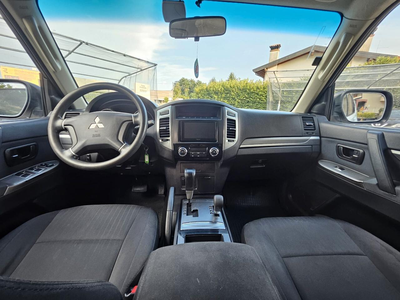 Mitsubishi Pajero 3.2 DI-D 16V aut. 5p. Instyle DPF CARPLAY
