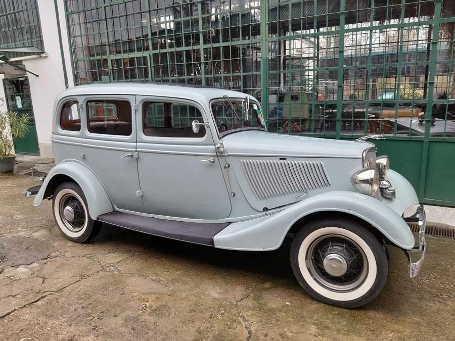 Ford Model B Sedan – 1933