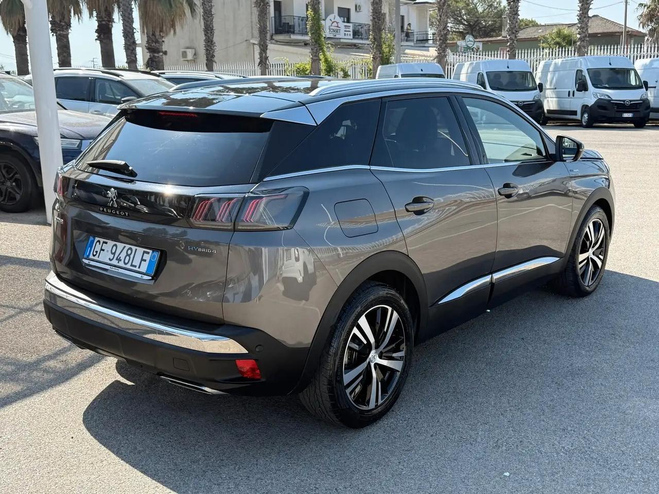 Peugeot 3008 Hybrid4 300 e-EAT8 GT Pack