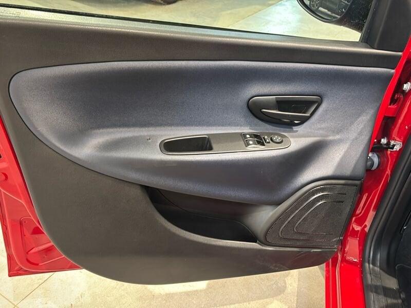 Lancia Ypsilon 1.0 FireFly 70cv Hybrid Gold