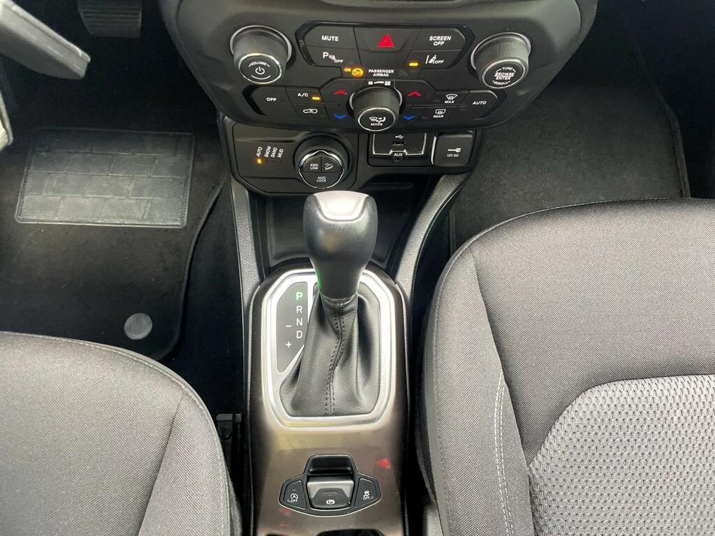 Jeep Renegade 2.0 Multijet Limited 4WD Active Drive LOW Auto