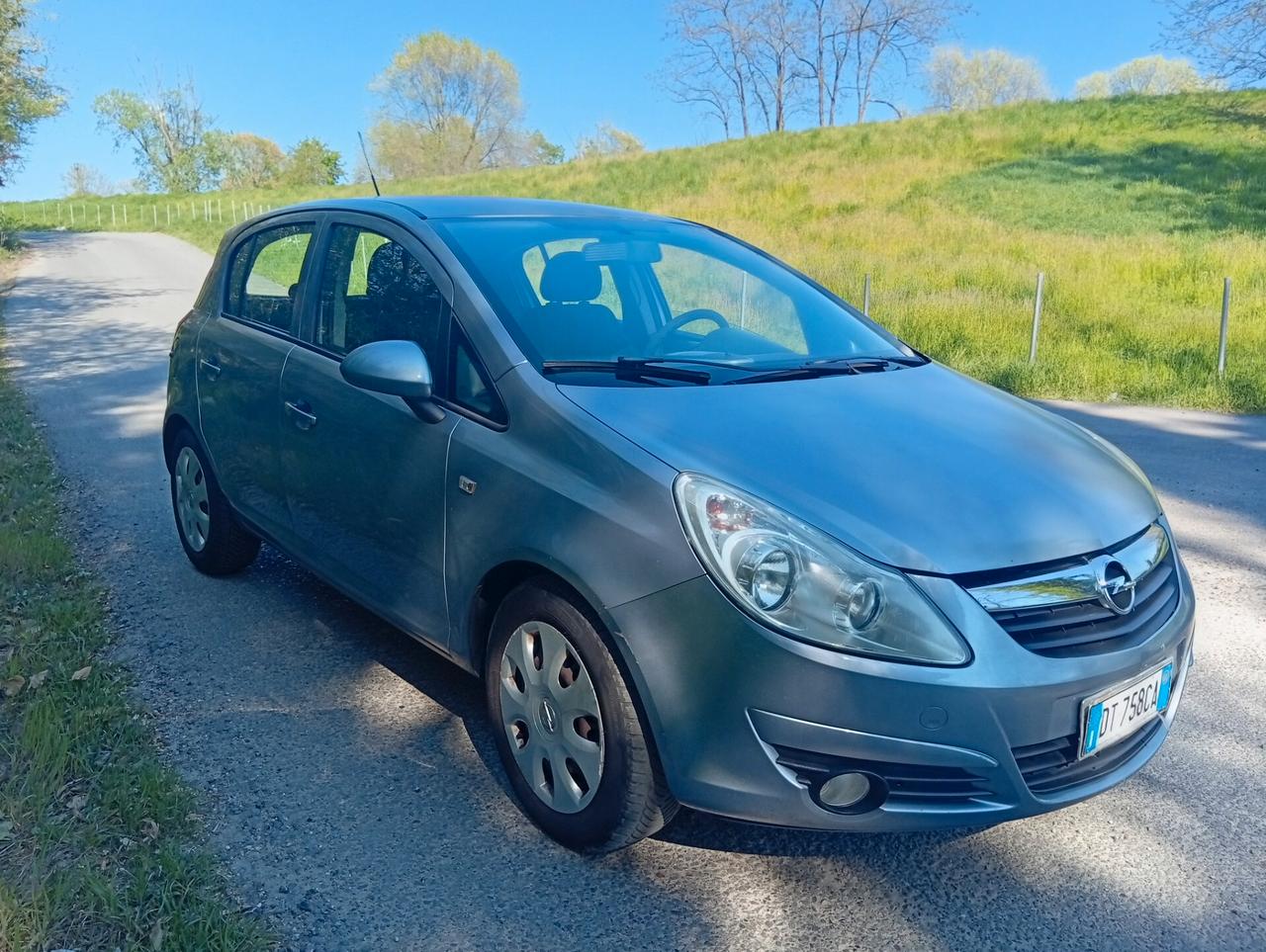 Opel Corsa 1.2 5 porte .105.000km