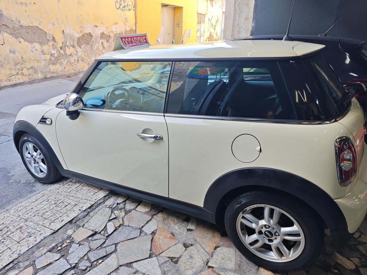 Mini 1.6 16V One (55kW)