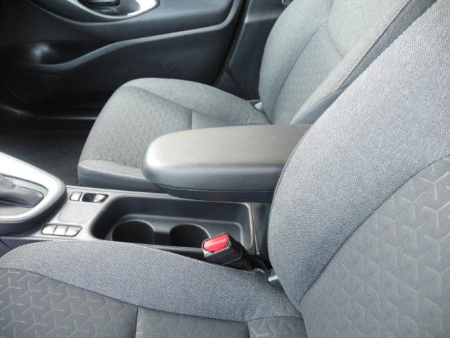 TOYOTA Yaris Cross 1.5 Hybrid E-CVT Business -Ok NEOPAT.-IVA detraib.