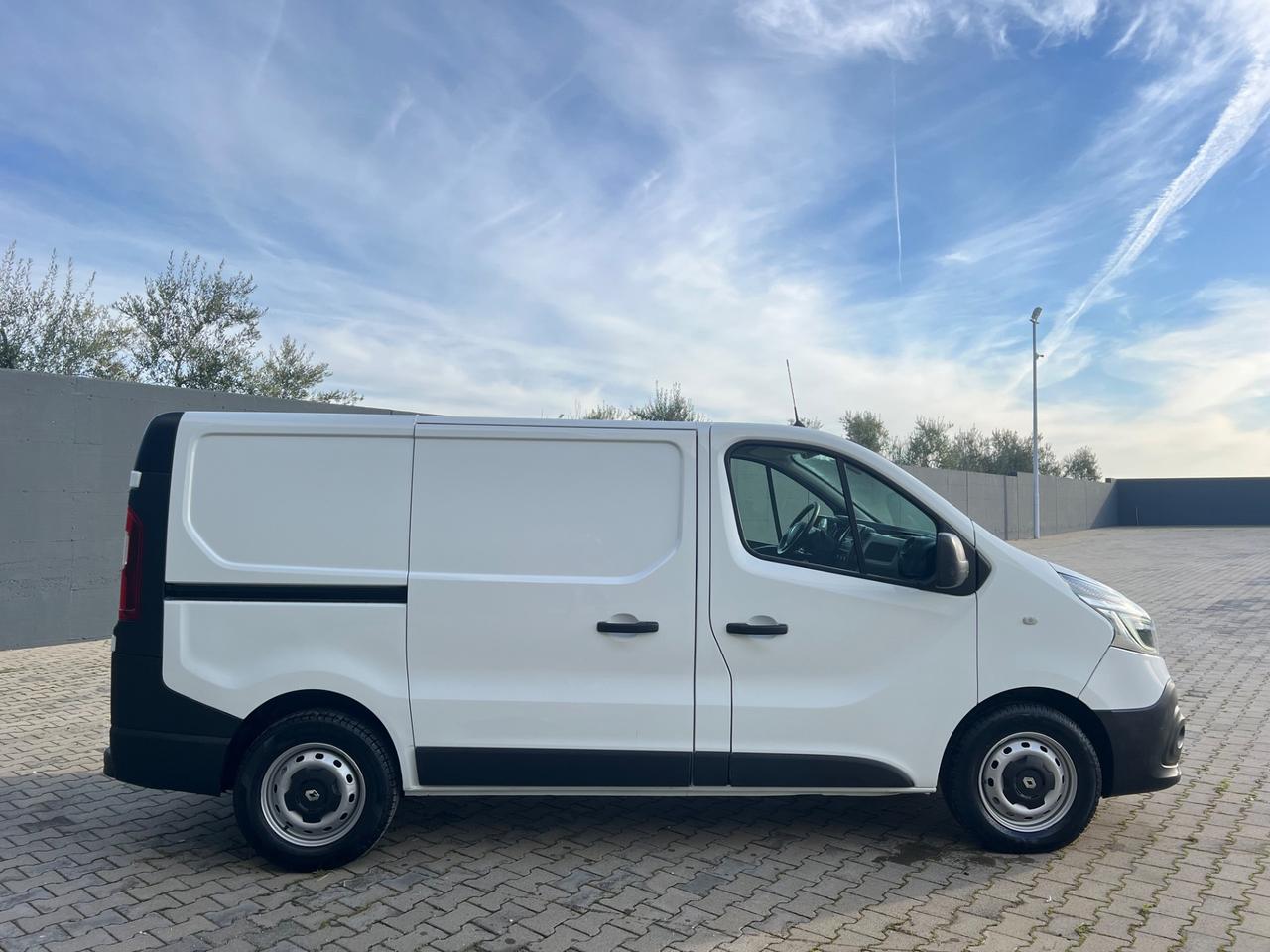 Renault Trafic 2.0 dci 145cv L1H1 85.000km - 2021