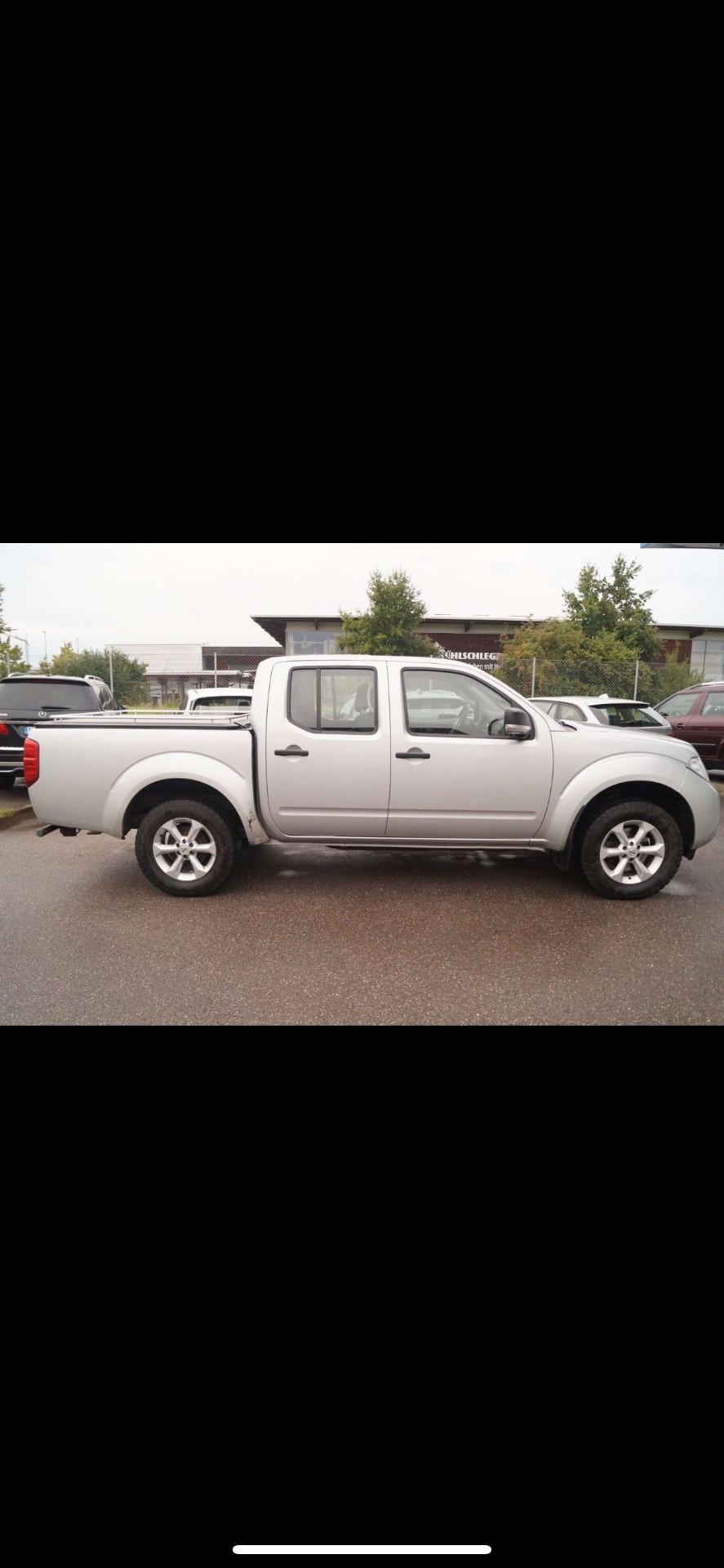 Nissan Navara 2.5 dCi 4 porte Double Cab Sport