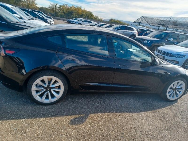 Tesla Model 3 RWD