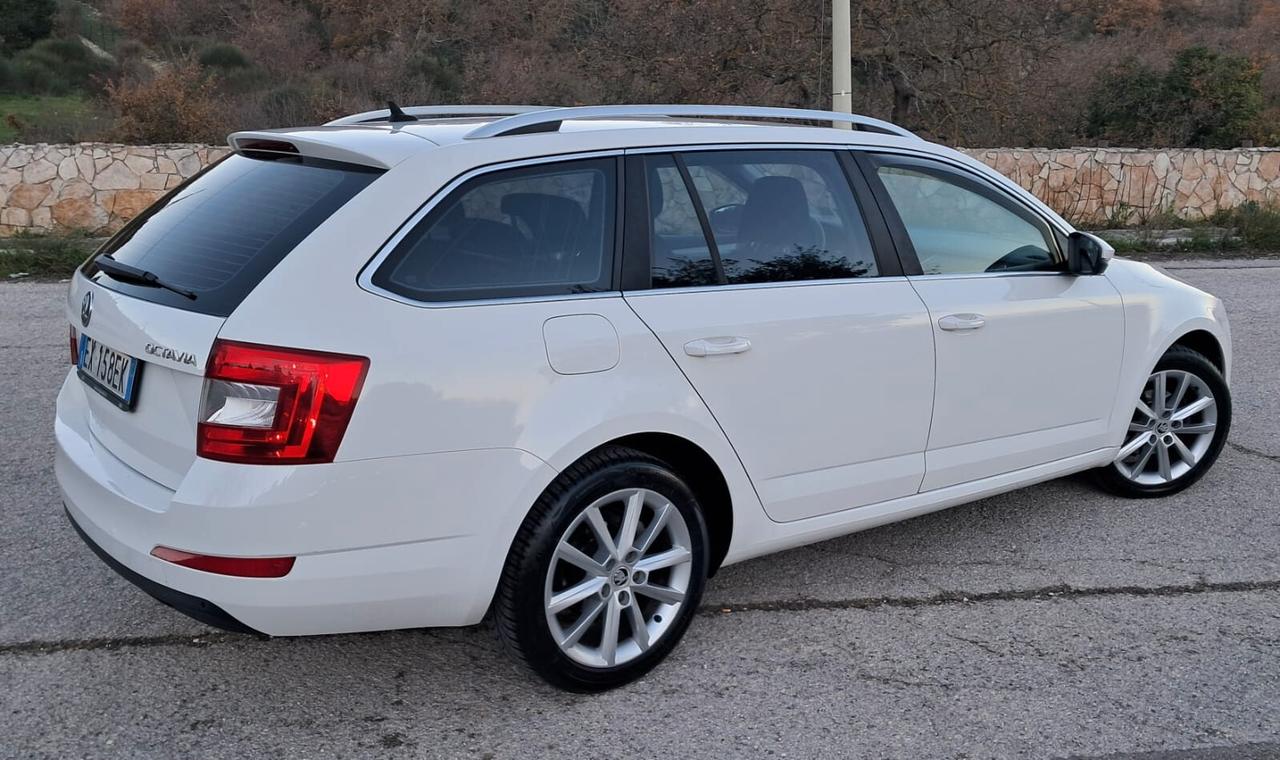 Skoda Octavia 1.6 TDI CR 105 CV DSG Wagon Elegance