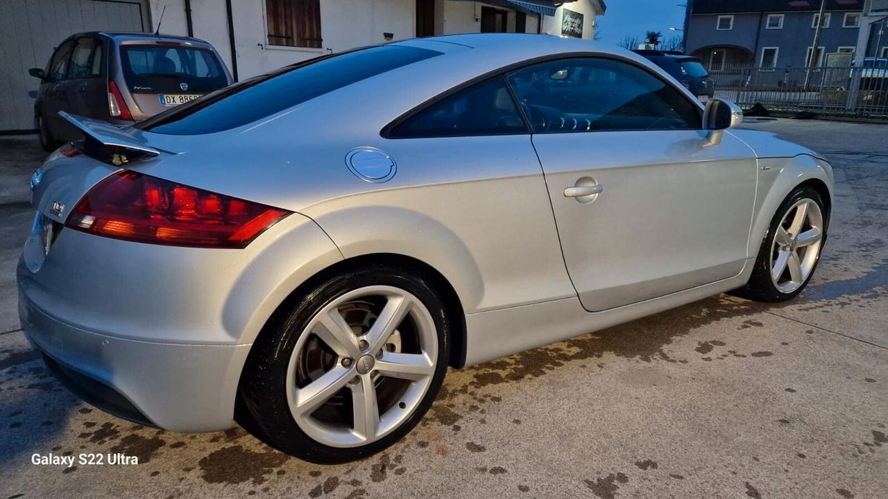 Audi TT Coupé 2.0 TDI quattro Advanced plus