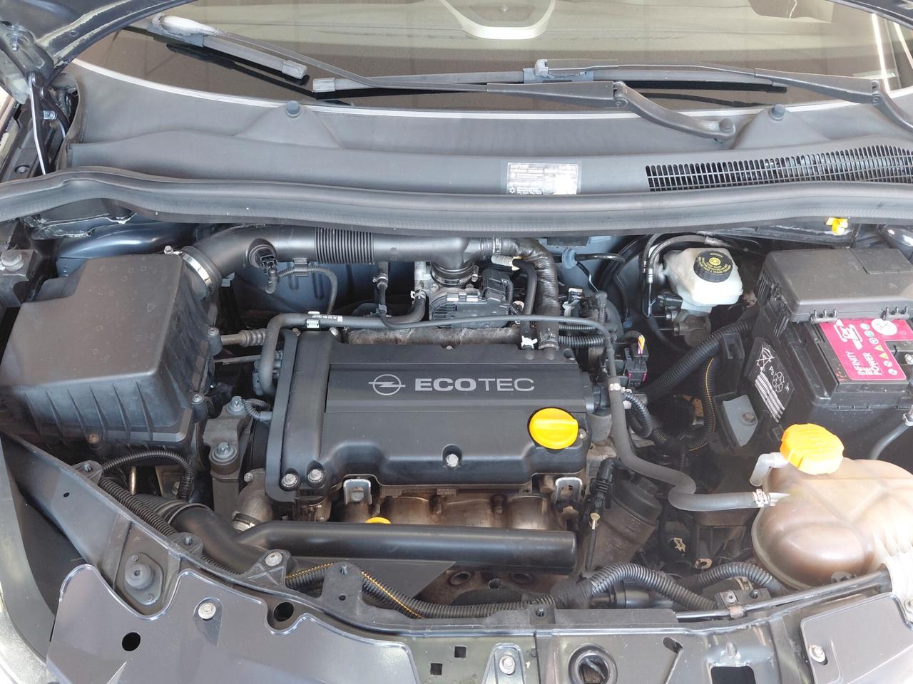 Opel Corsa 1.2 5 porte soli 118000 km