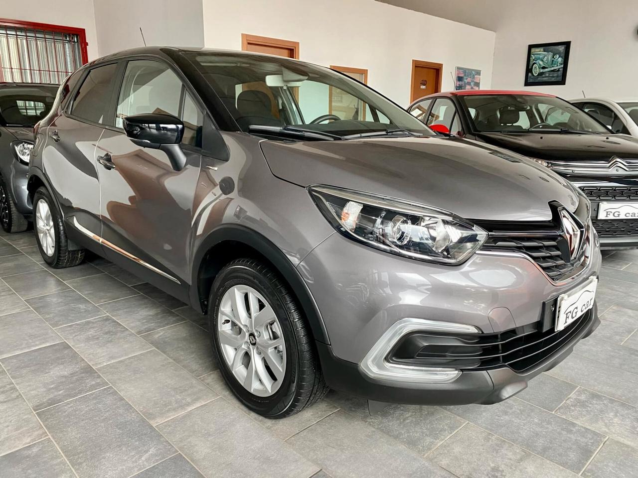 Renault Captur 0.9 TCe 90Cv Limited NAVI-NEOPATENTATI